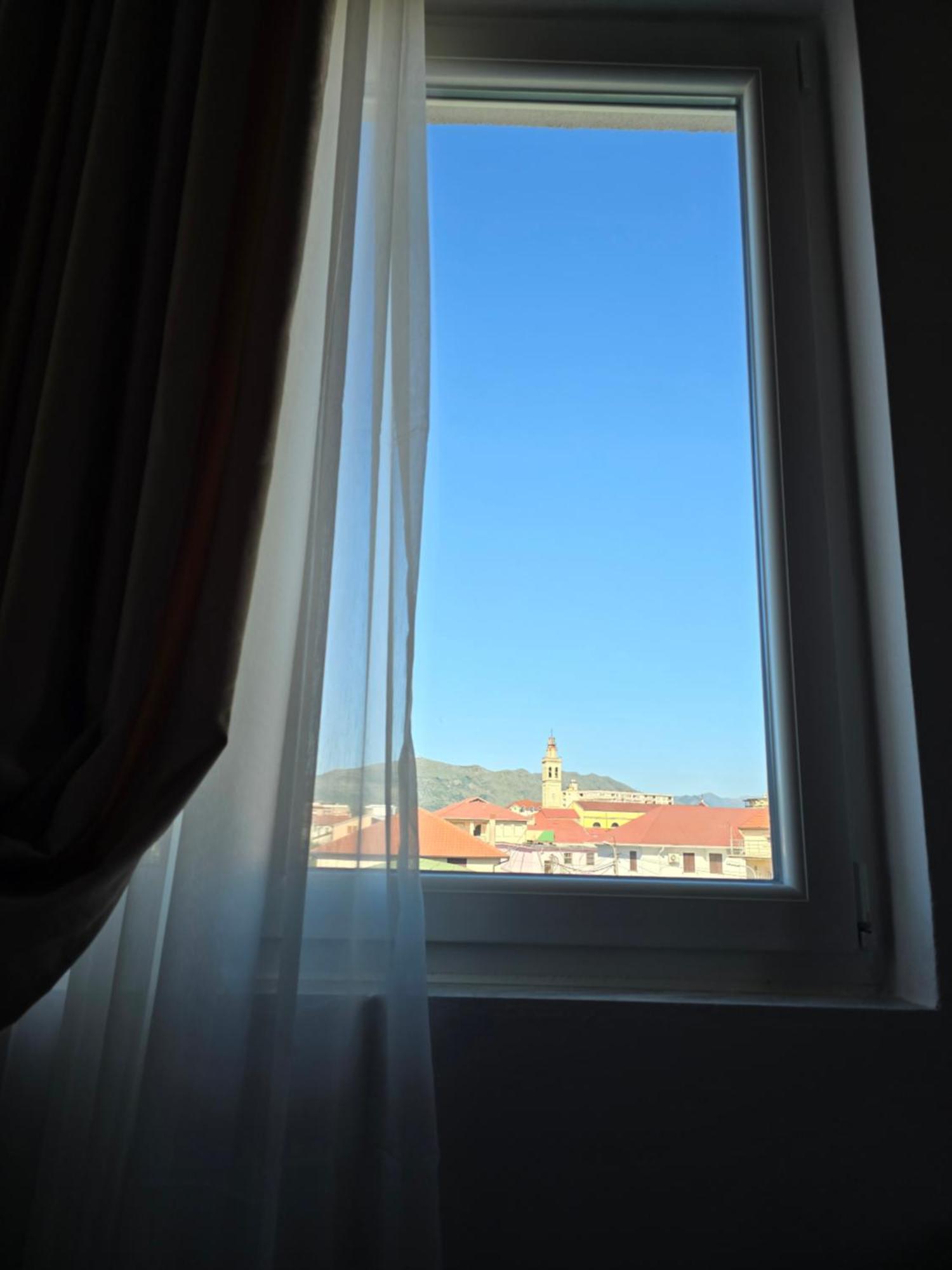 Hotel Aleks Shkodër Exteriér fotografie